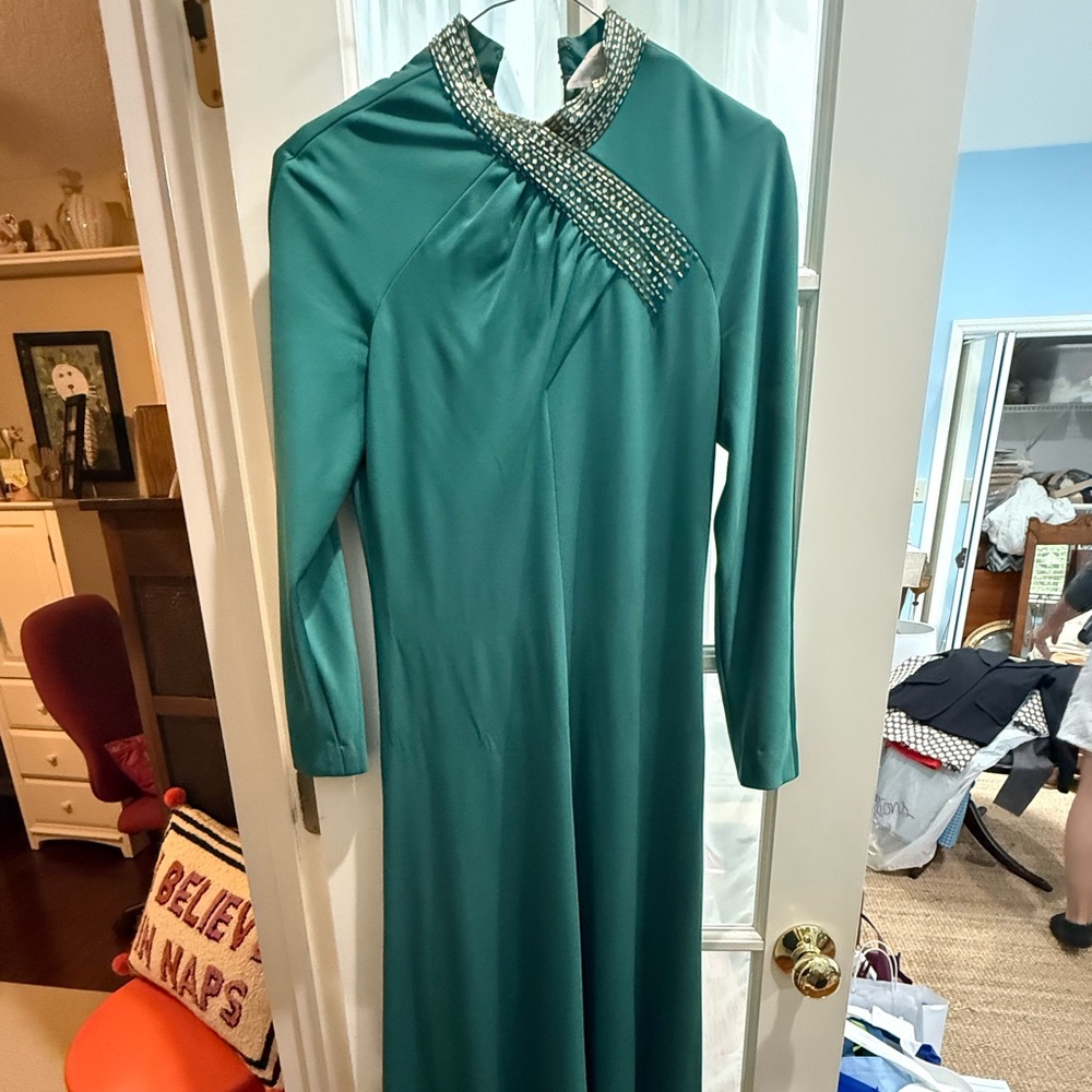 Aventura Green Asymmetrical Long Sleeve Gown